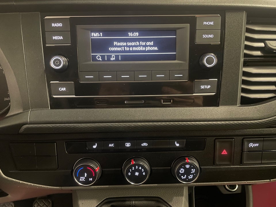 VW Transporter 2,0 TDi 110 Kassevogn lang