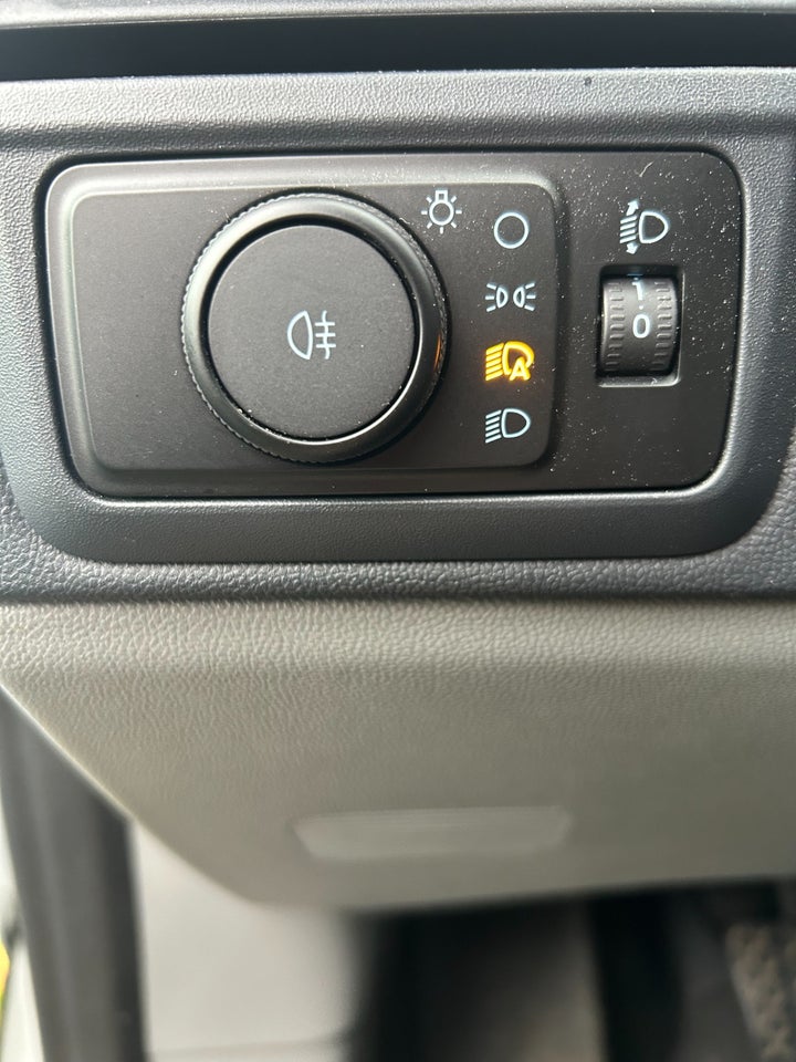 Ford Transit Custom 320L 2,0 EcoBlue Trend