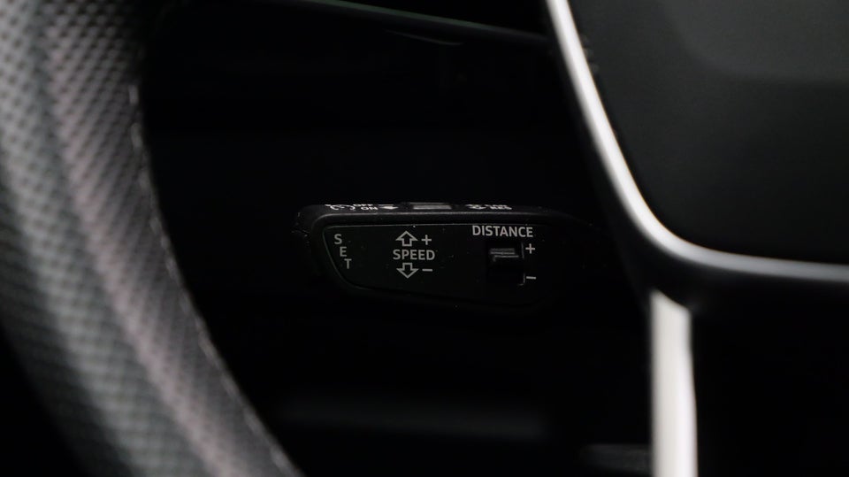 Audi Q8 e-tron 55 Advanced quattro 5d