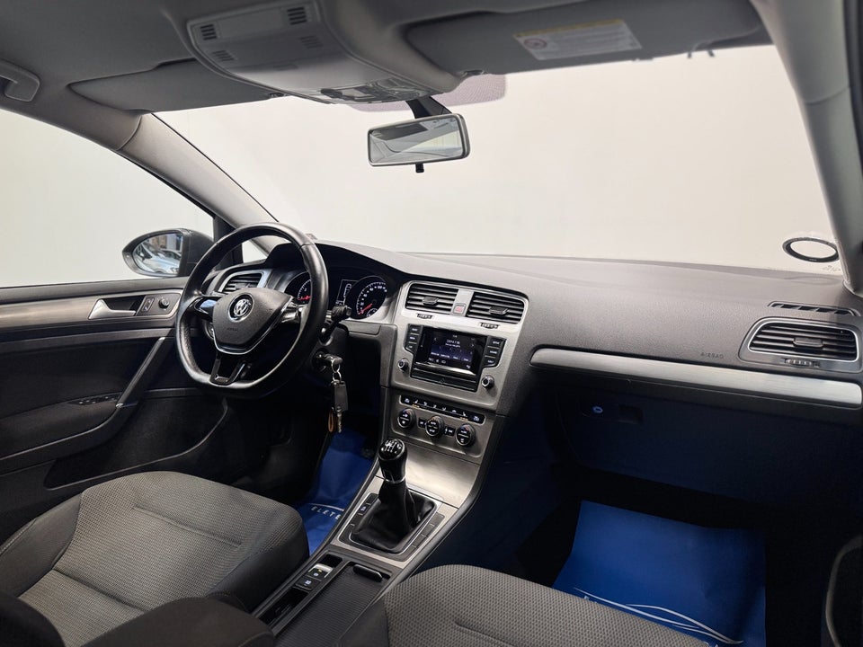 VW Golf VII 1,4 TSi 122 Comfortline BMT 5d