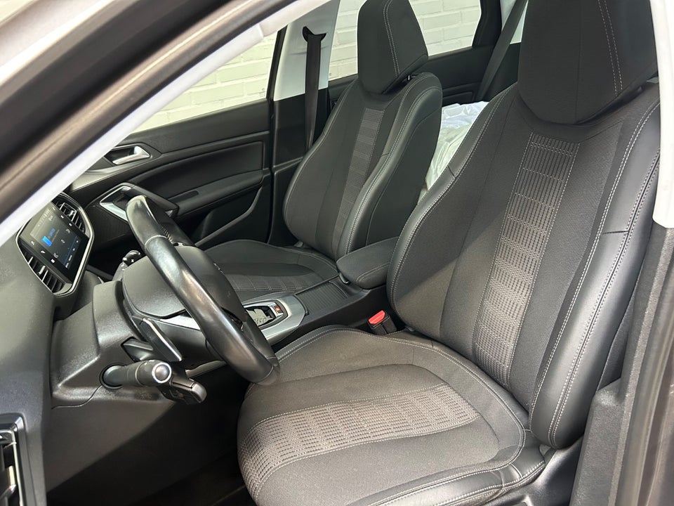 Peugeot 308 1,5 BlueHDi 130 Selection Sky SW EAT6 5d