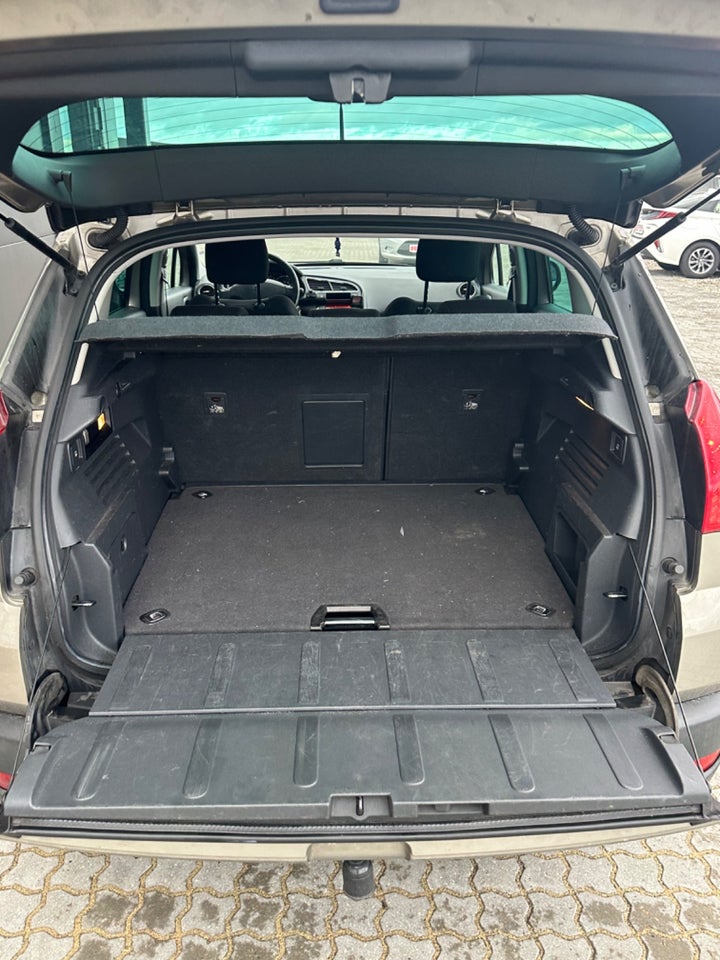 Peugeot 3008 1,6 HDi 110 Premium 5d