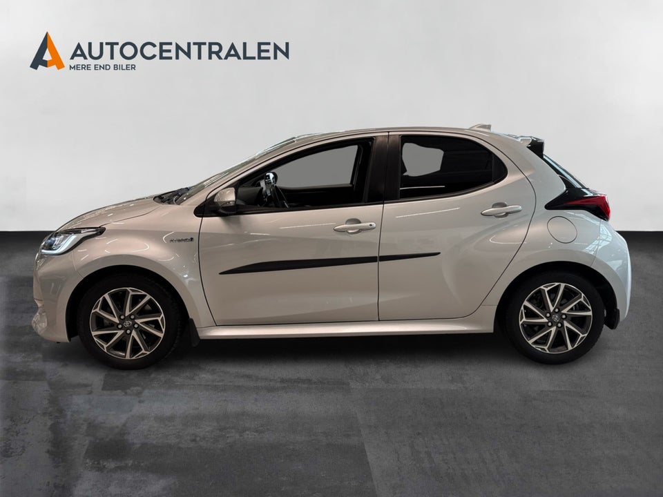 Toyota Yaris 1,5 Hybrid H1 e-CVT 5d
