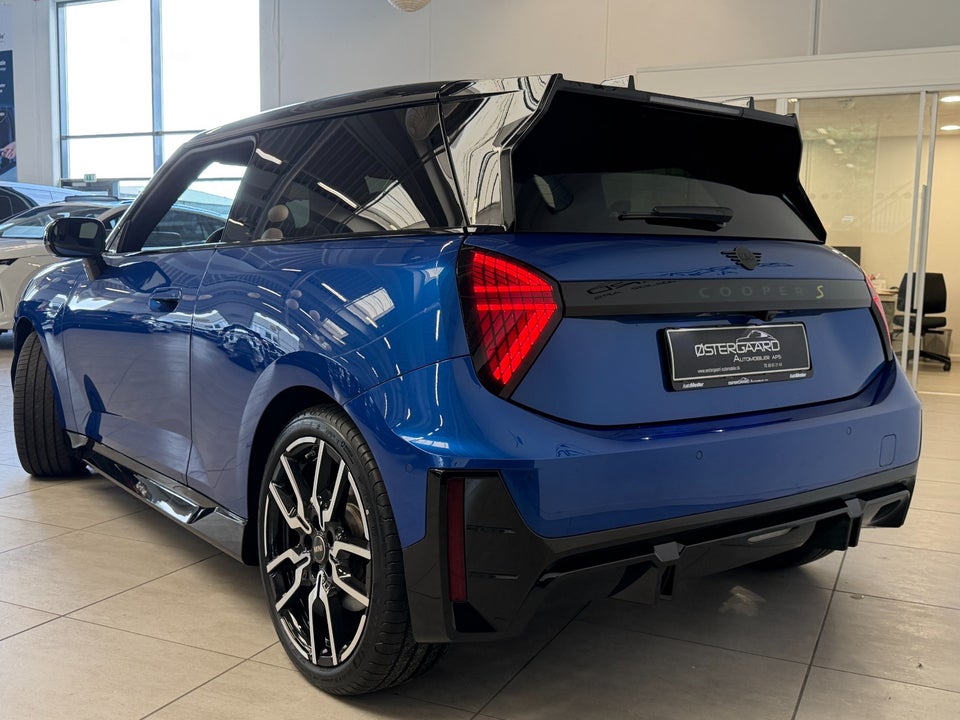 MINI Cooper SE JCW Trim M 3d