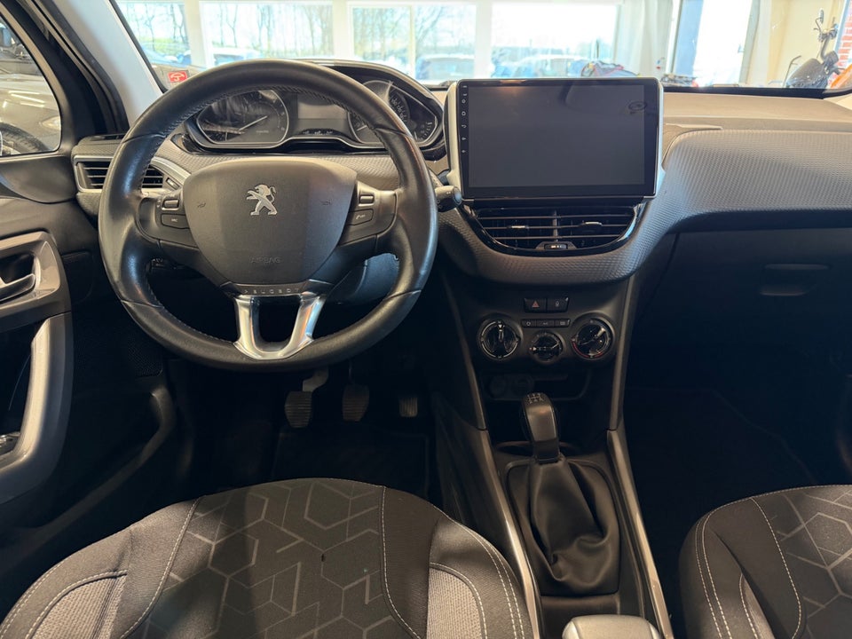 Peugeot 2008 1,6 BlueHDi 100 Chili 5d