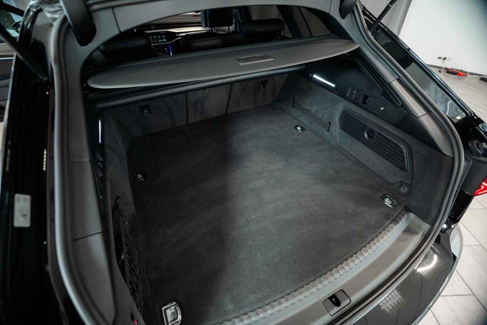 Audi A6 55 TFSi e S-line Avant quattro S-tr. 5d