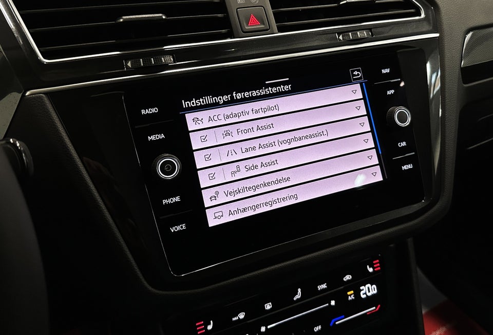 VW Tiguan 1,4 eHybrid Elegance DSG 5d