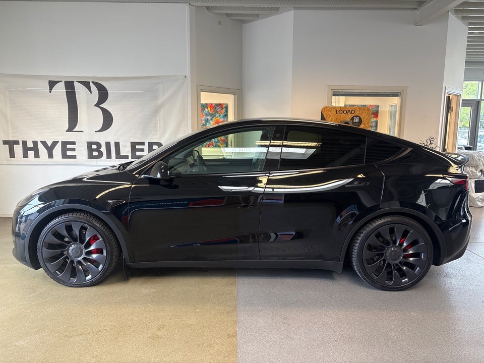 Tesla Model Y Performance AWD 5d
