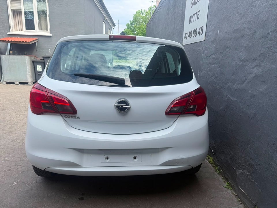 Opel Corsa 1,4 Essentia 5d