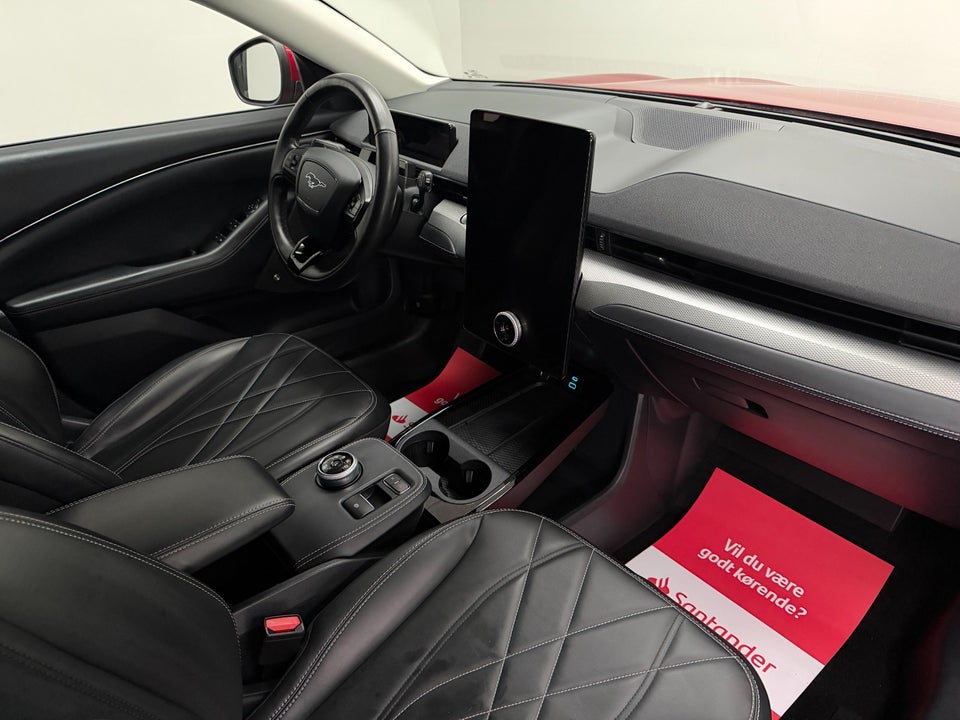 Ford Mustang Mach-E 68 Standard Range 5d