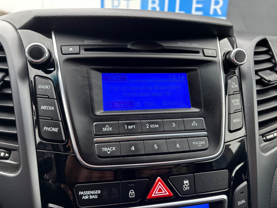 Hyundai i30 1,6 CRDi 110 EM-Edition 5d