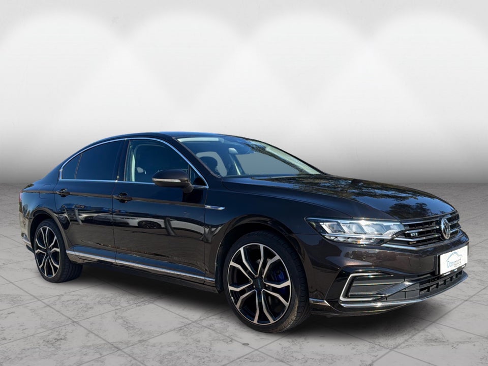 VW Passat 1,4 GTE DSG 4d