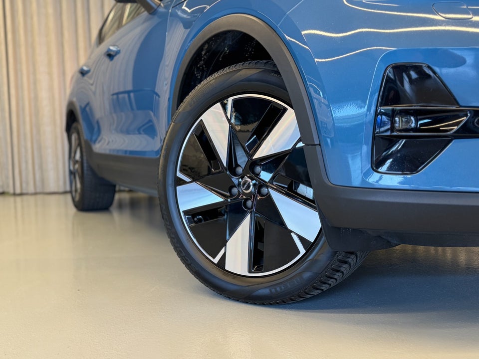 Volvo XC40 ReCharge Extended Range Plus 5d
