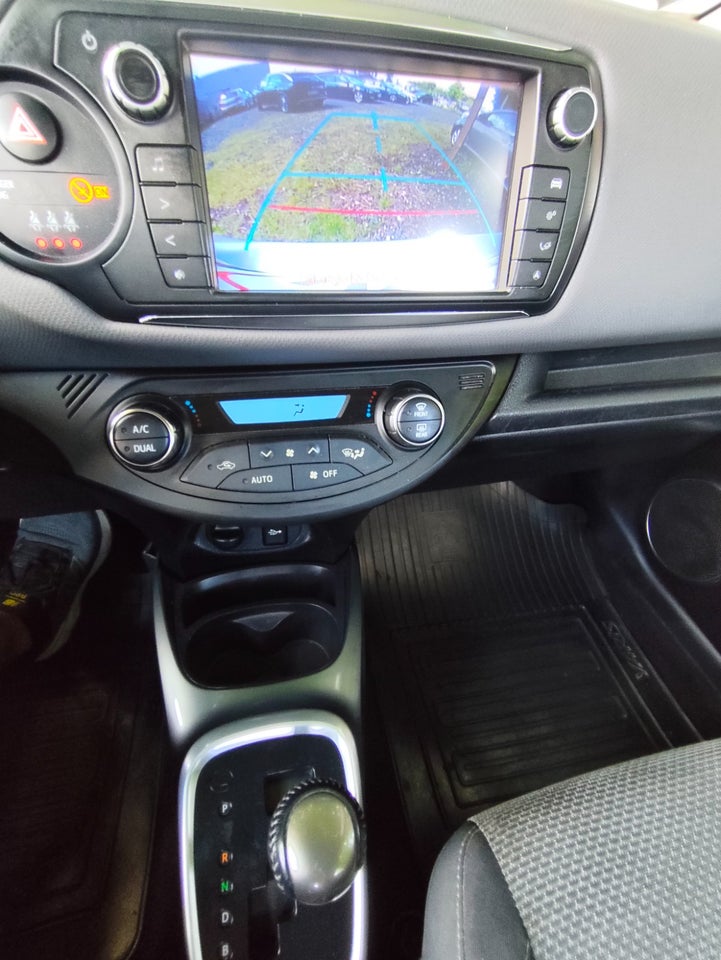 Toyota Yaris 1,5 Hybrid H2 Komfort e-CVT 5d