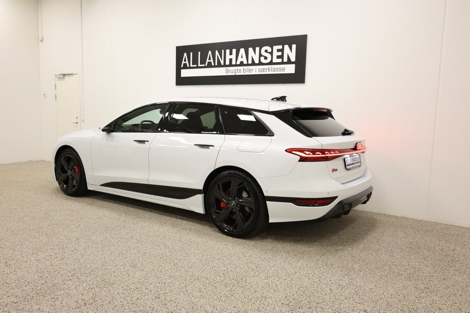 Audi S6 e-tron Avant quattro 5d