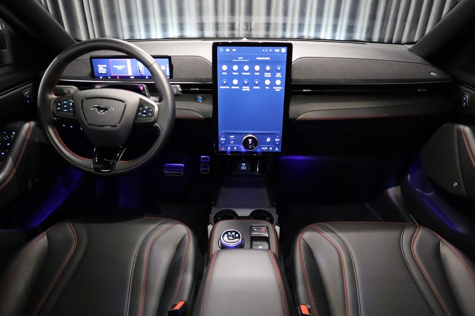 Ford Mustang Mach-E 98 Premium Extended Range 5d