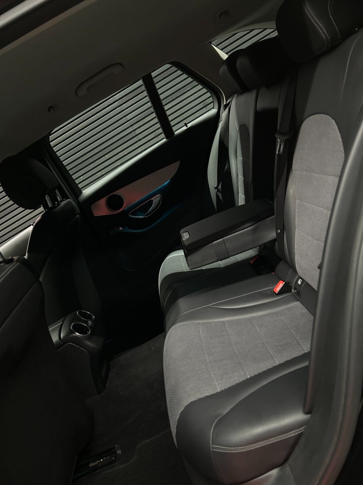 Mercedes C220 d 2,2 AMG Line stc. aut. 5d