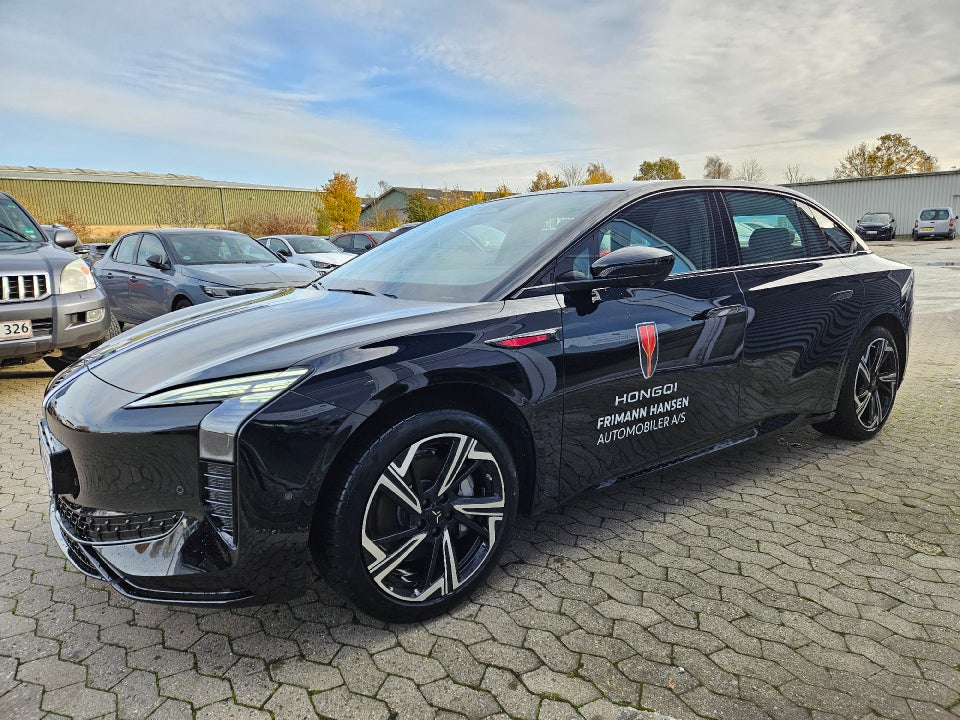 Hongqi EH7 111 Exclusive 4d