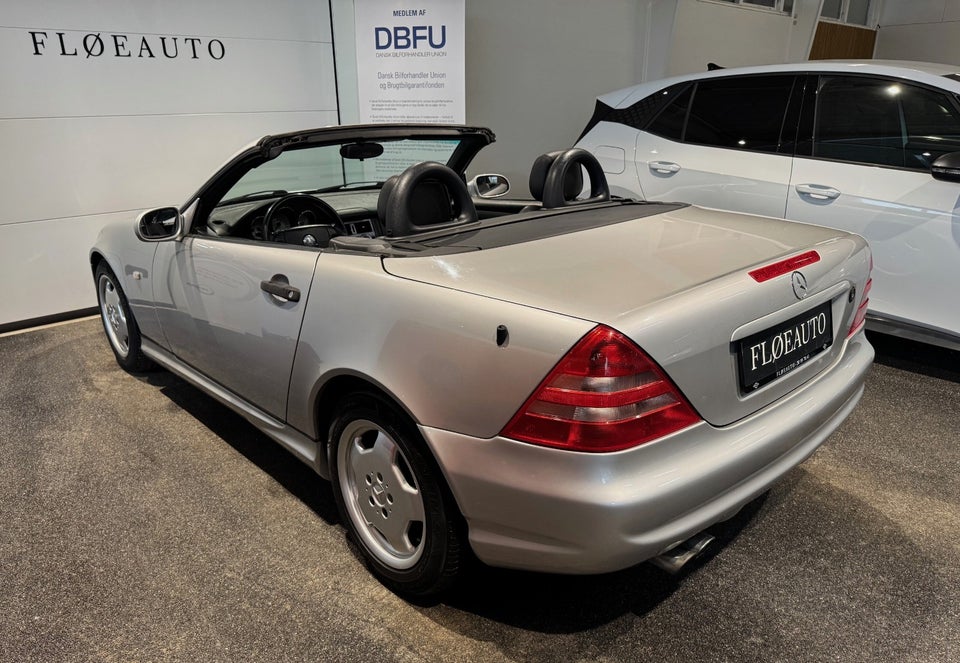 Mercedes SLK230 2,3 Kompressor aut. 2d