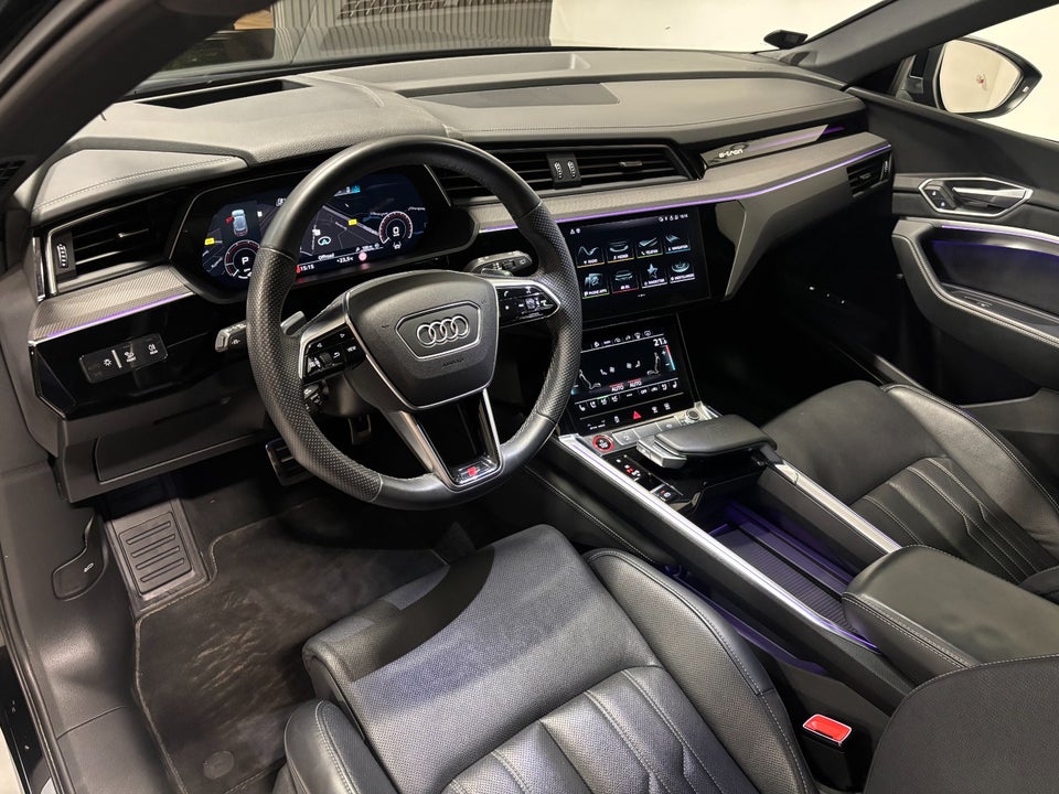 Audi e-tron S quattro 5d