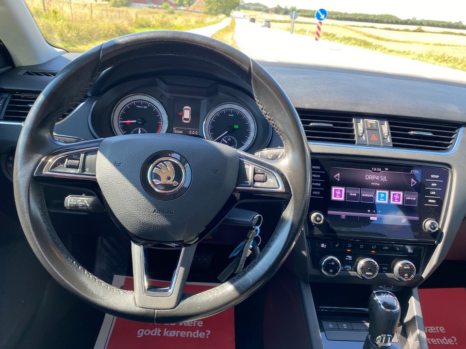 Skoda Octavia 2,0 TDi 150 Celebration Combi DSG 5d