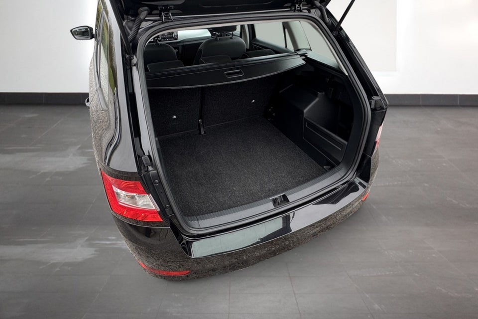 Skoda Fabia 1,0 TSi 110 Ambition Combi DSG 5d