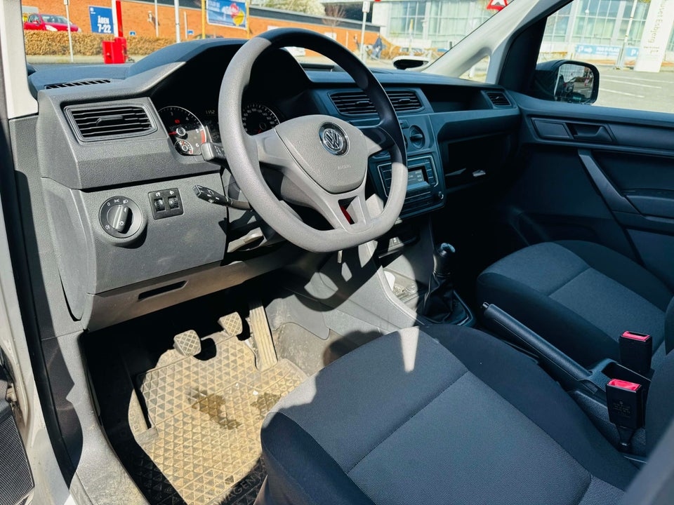 VW Caddy 2,0 TDi 102 BlueMotion Van 4d