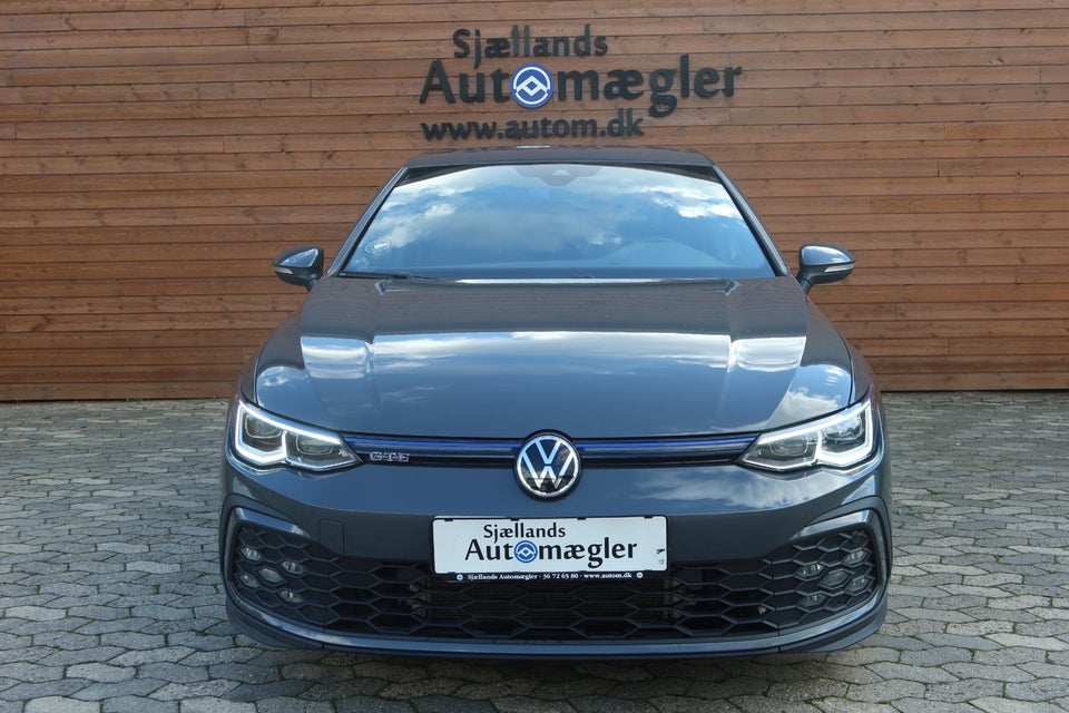 VW Golf VIII 1,4 GTE DSG 5d