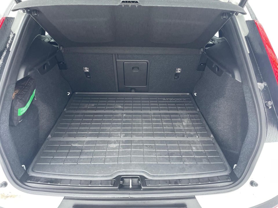 Volvo XC40 ReCharge Extended Range Core 5d