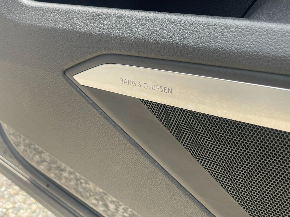 Audi Q8 e-tron 50 S-line Sportback quattro 5d