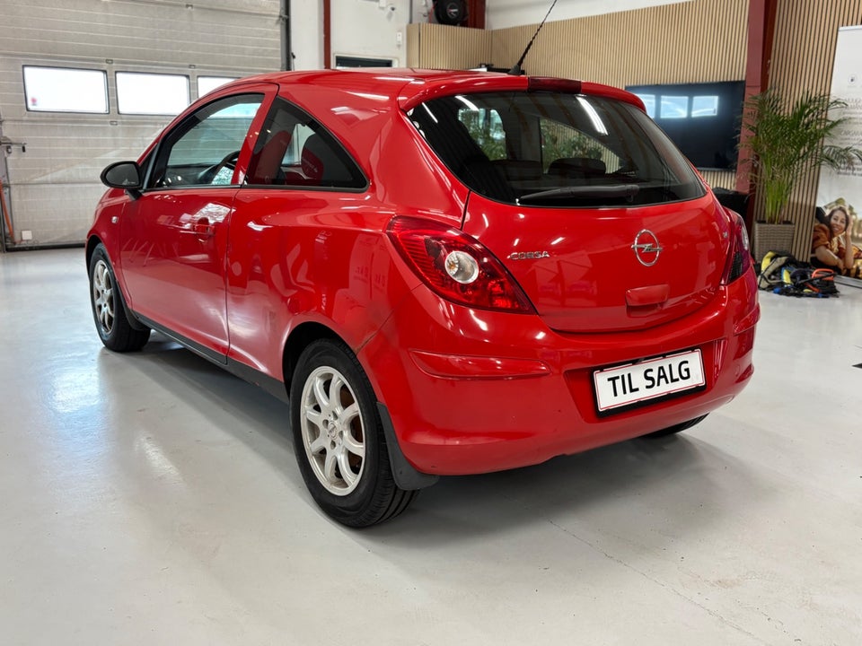 Opel Corsa 1,4 16V Enjoy 3d