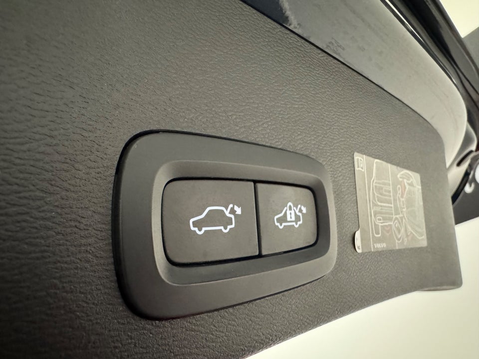 Volvo XC40 1,5 T5 ReCharge Inscription aut. 5d