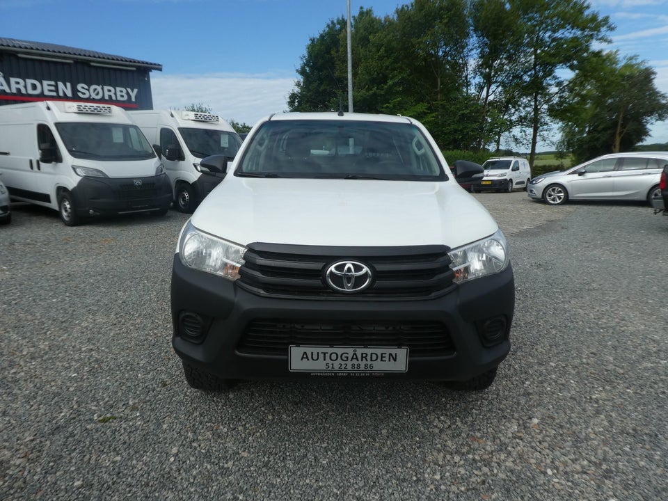 Toyota HiLux 2,4 D-4D 150 T2 Db.Kab 4x4 4d