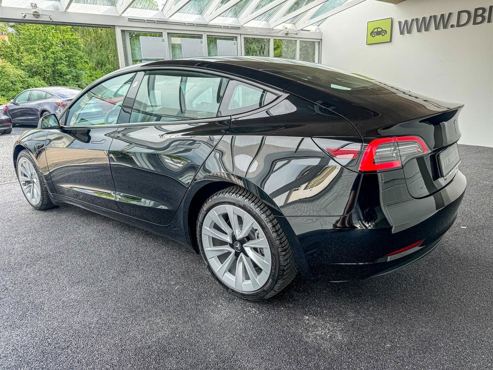 Tesla Model 3 Long Range AWD 4d