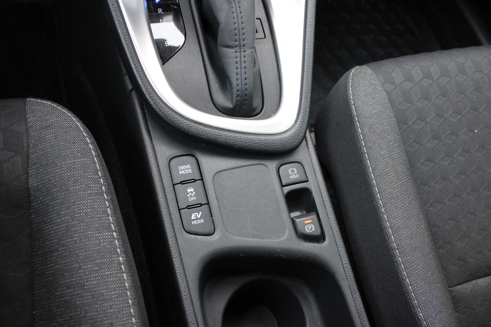 Toyota Yaris 1,5 Hybrid H3 e-CVT 5d