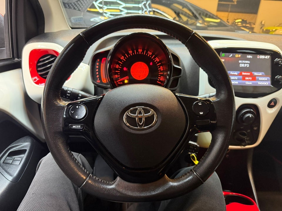 Toyota Aygo 1,0 VVT-i x-change 5d