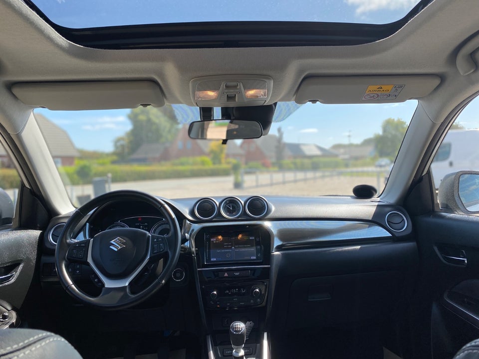 Suzuki Vitara 1,4 mHybrid Adventure 5d