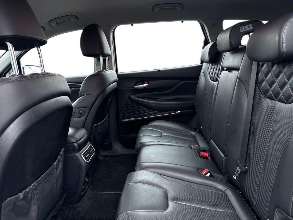 Hyundai Santa Fe 1,6 PHEV Essential aut. 4WD 7prs 5d