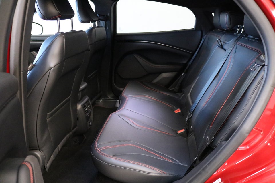 Ford Mustang Mach-E 70 Standard Range AWD 5d