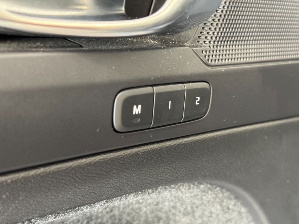 Volvo XC40 P6 ReCharge Core 5d