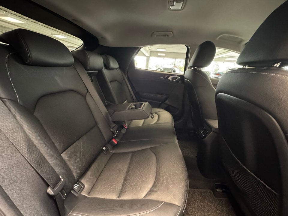 Kia XCeed 1,6 PHEV Upgrade DCT 5d