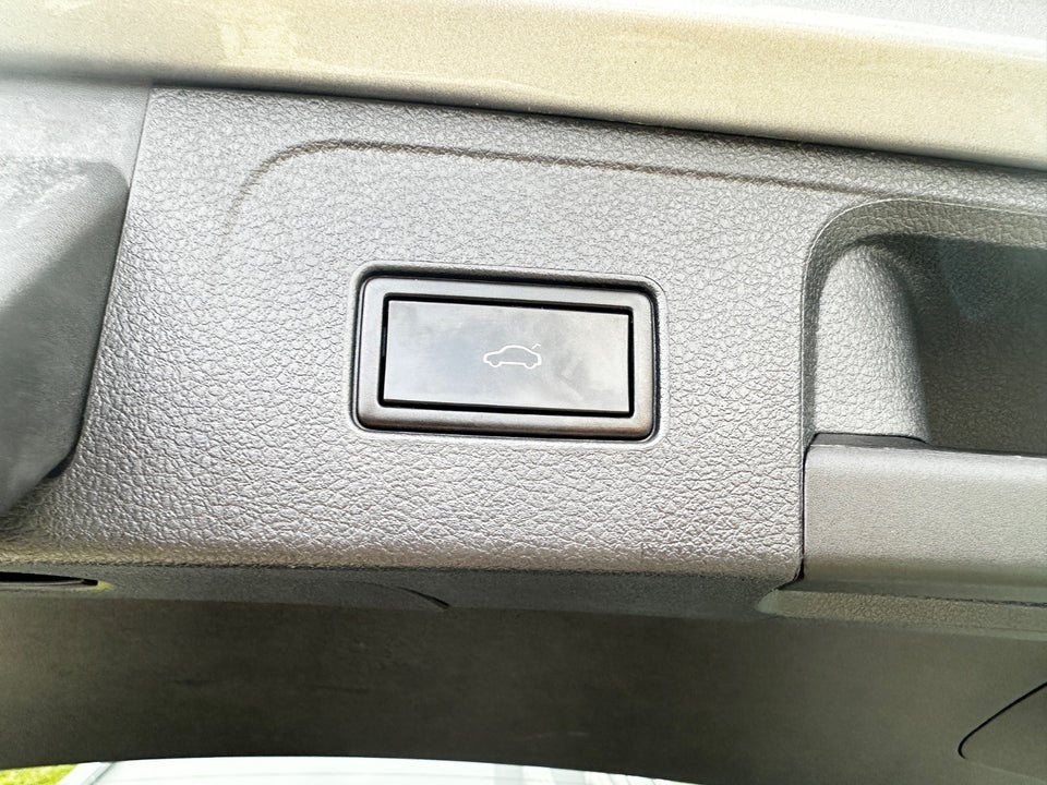 VW Passat 1,4 GTE Variant DSG 5d