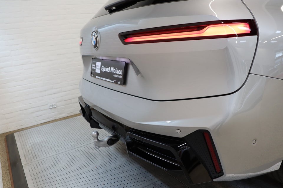 BMW iX xDrive45 M-Sport 5d
