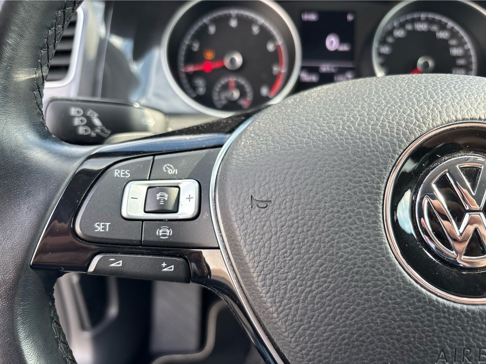 VW Golf VII 1,5 TSi 130 Comfortline DSG 5d