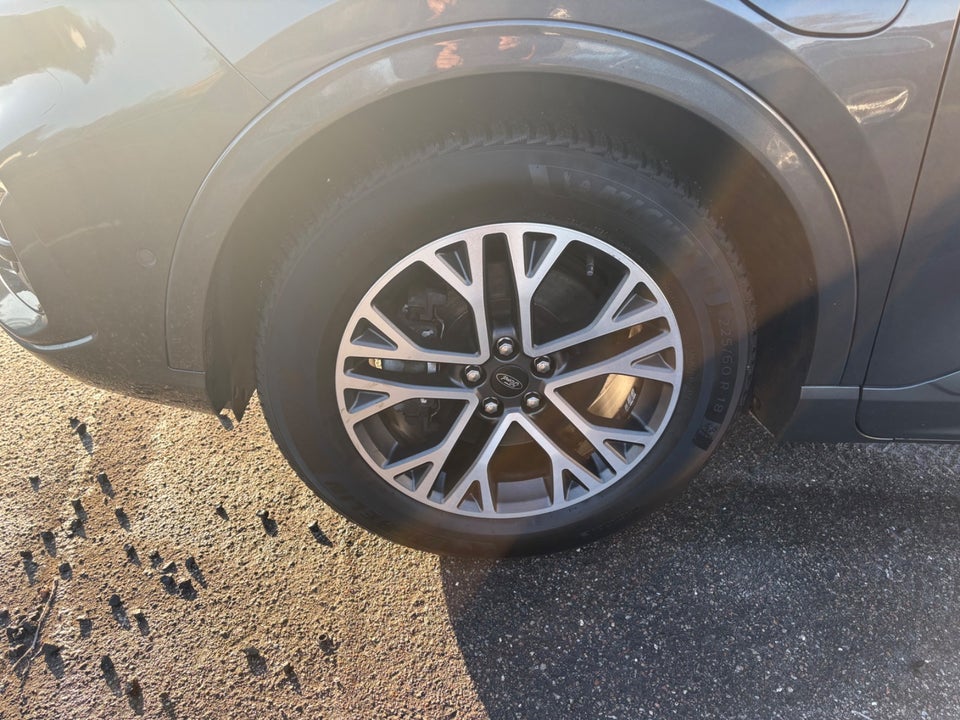 Ford Kuga 2,5 PHEV ST-Line X CVT 5d