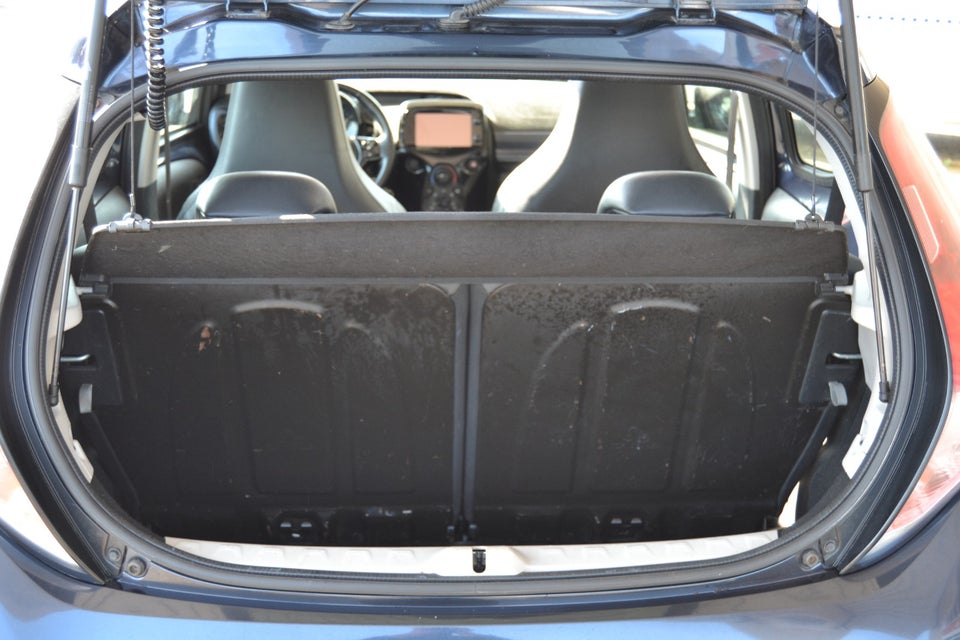 Toyota Aygo 1,0 VVT-i x-wave Sky 5d