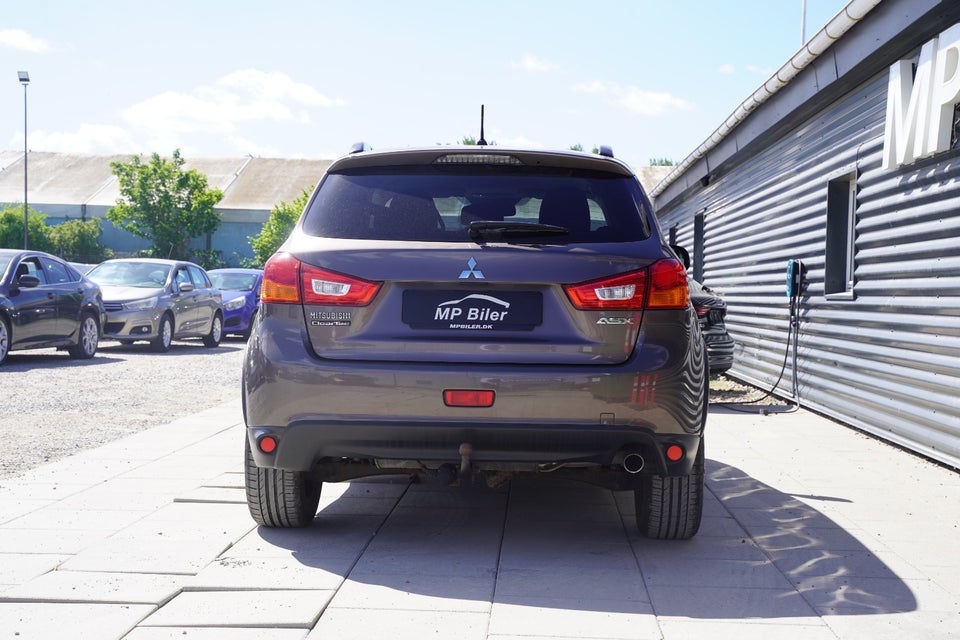 Mitsubishi ASX 1,6 Invite 5d
