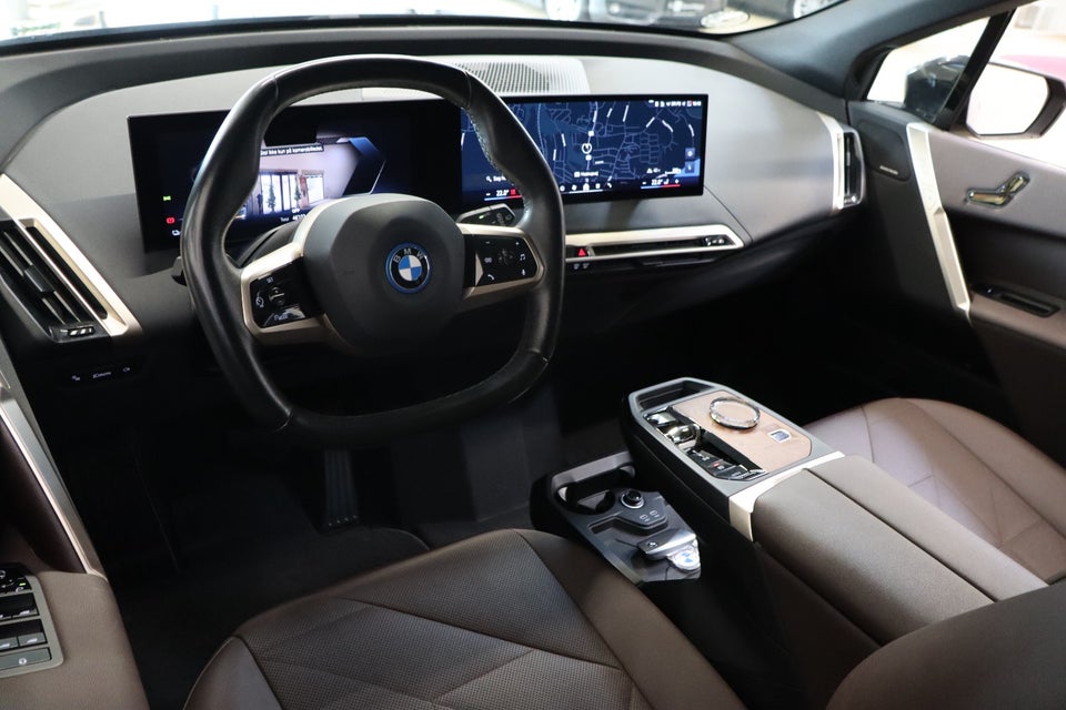 BMW iX xDrive40 Fully Charged 5d
