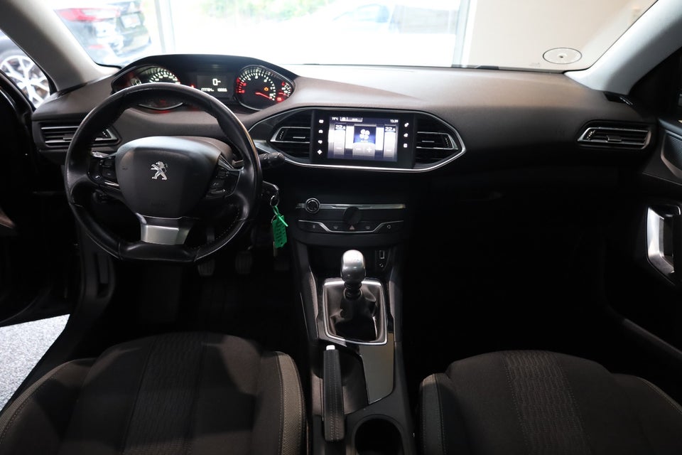 Peugeot 308 1,6 BlueHDi 120 Allure Sky 5d