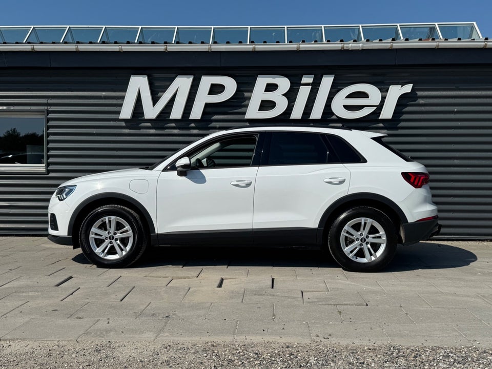 Audi Q3 45 TFSi e Attitude plus S-tr. 5d